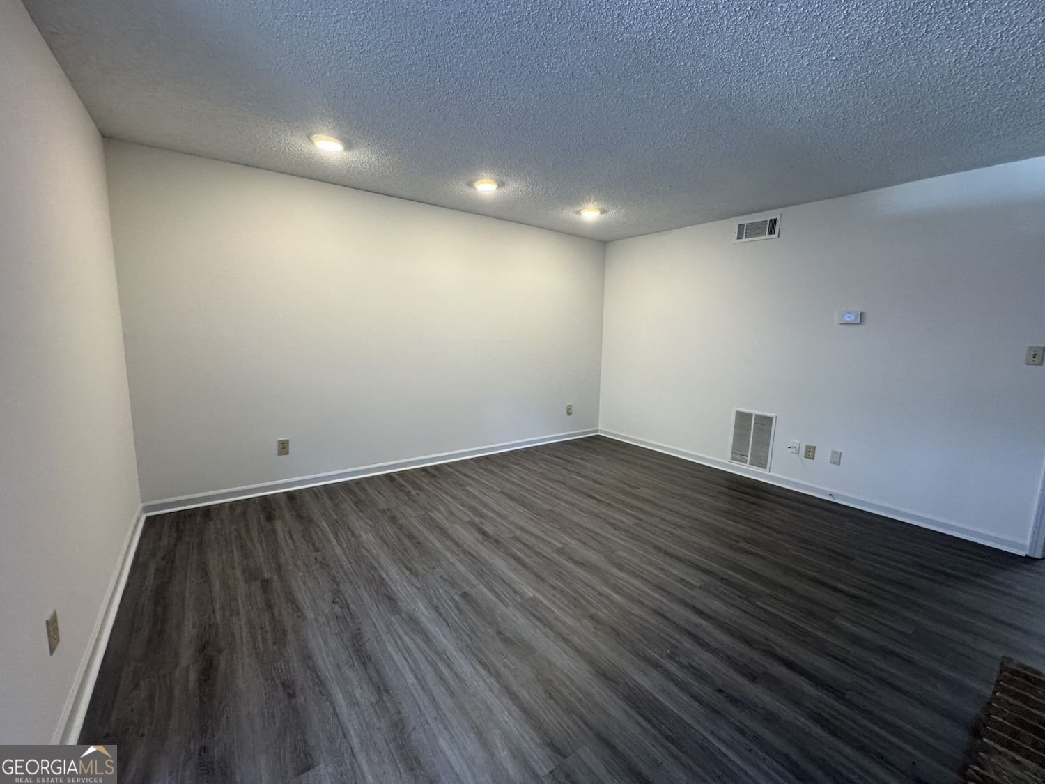 17 Little Mountain Village Ellenwood - 2