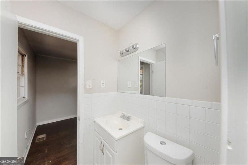 552 SHELLNUT Forest Park - 14