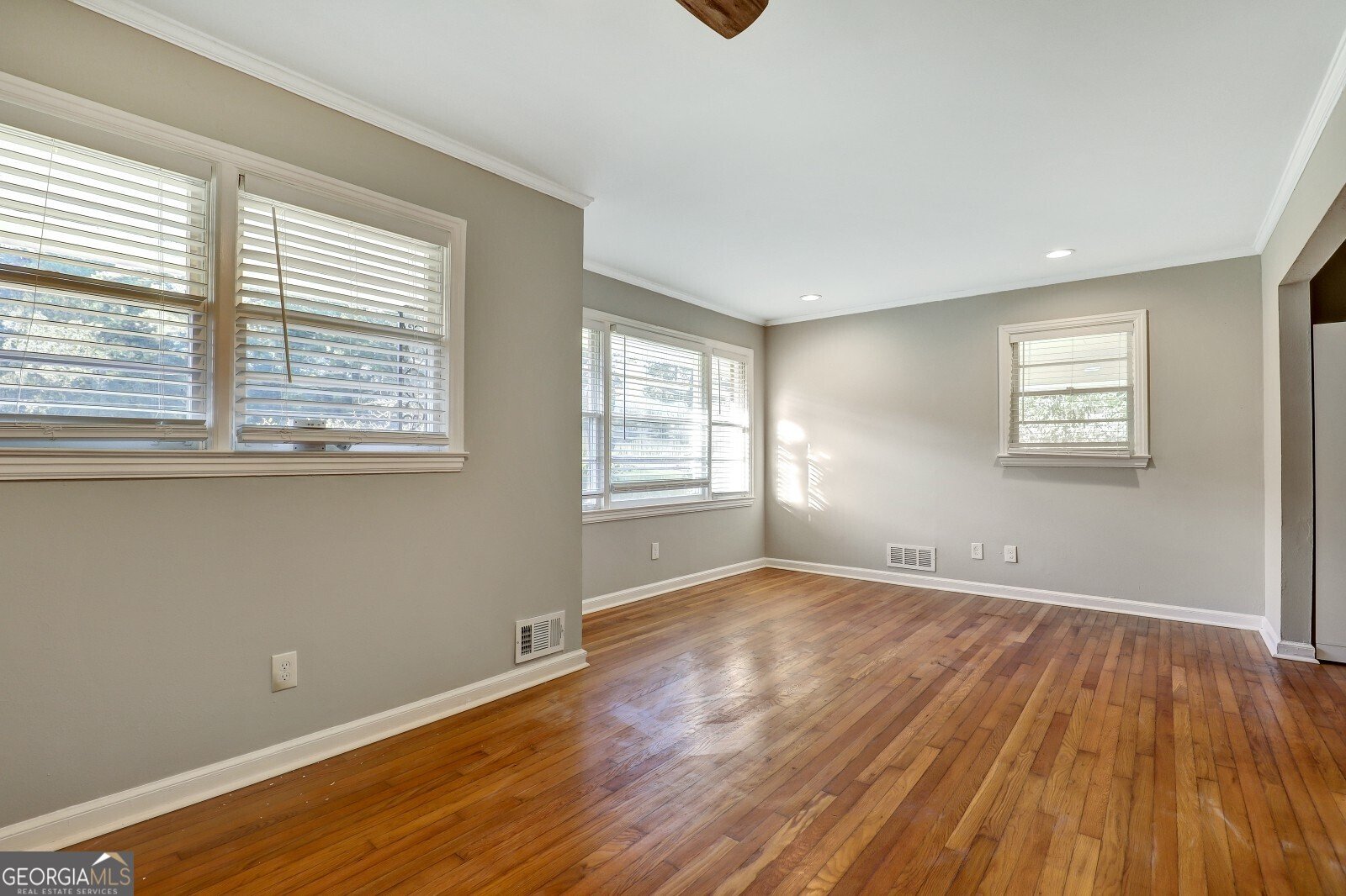 3173 Spreading Oak Drive Atlanta - 11