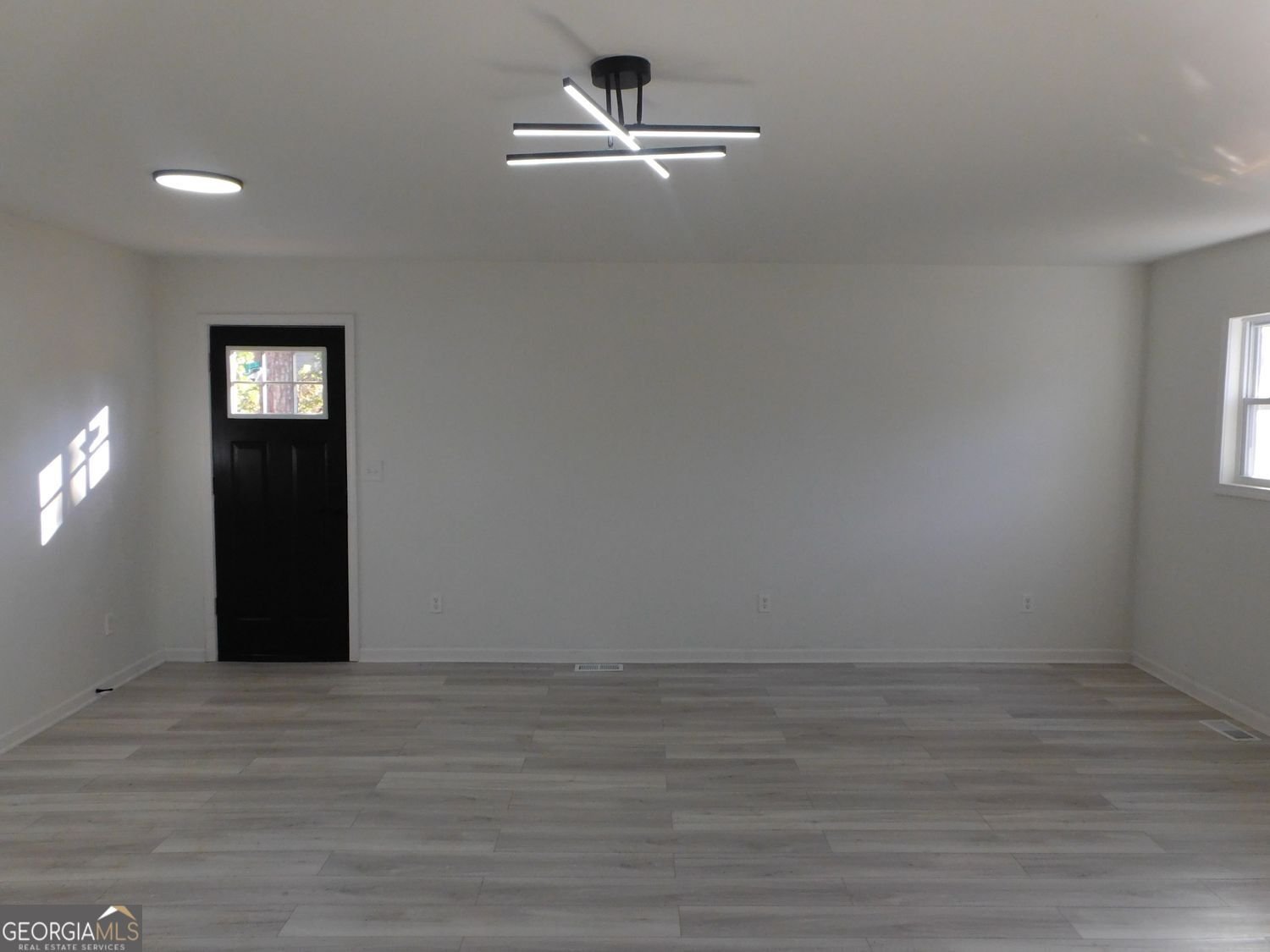 597 Paper Mill Road Lawrenceville - 1