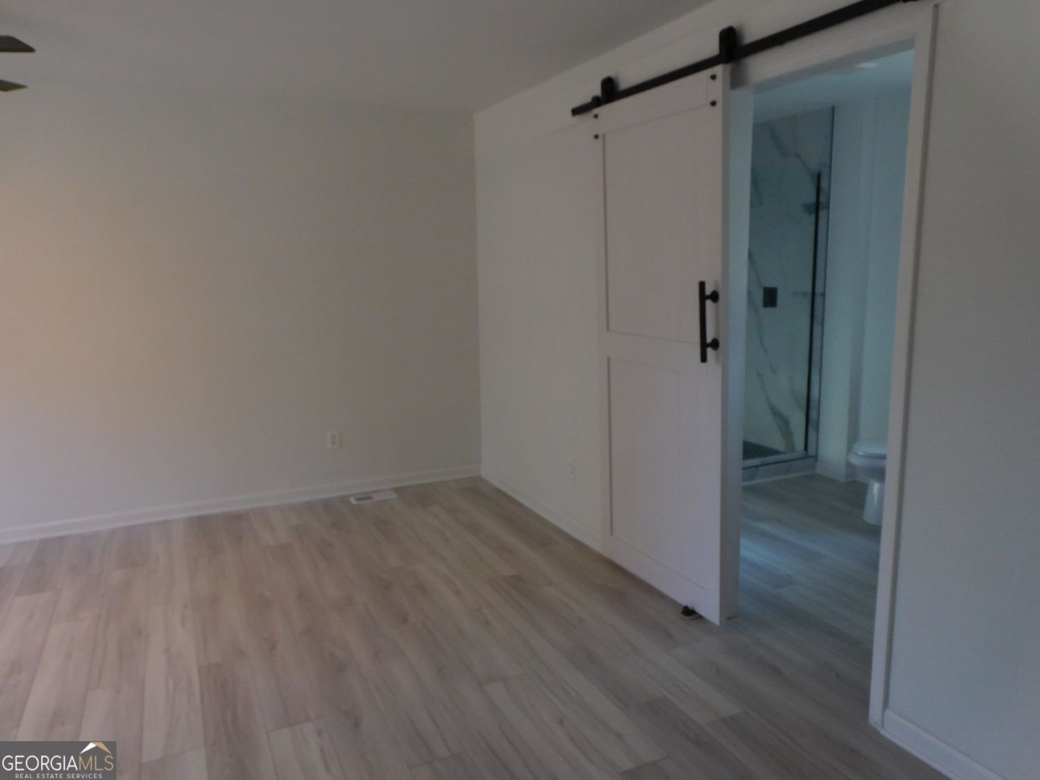 597 Paper Mill Road Lawrenceville - 15