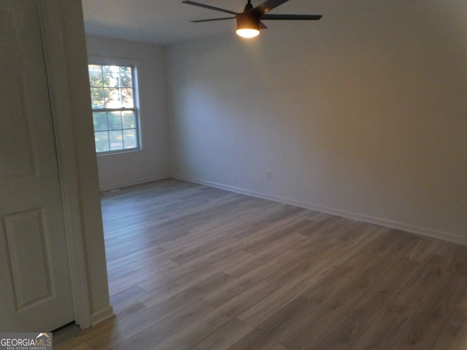 597 Paper Mill Road Lawrenceville - 16