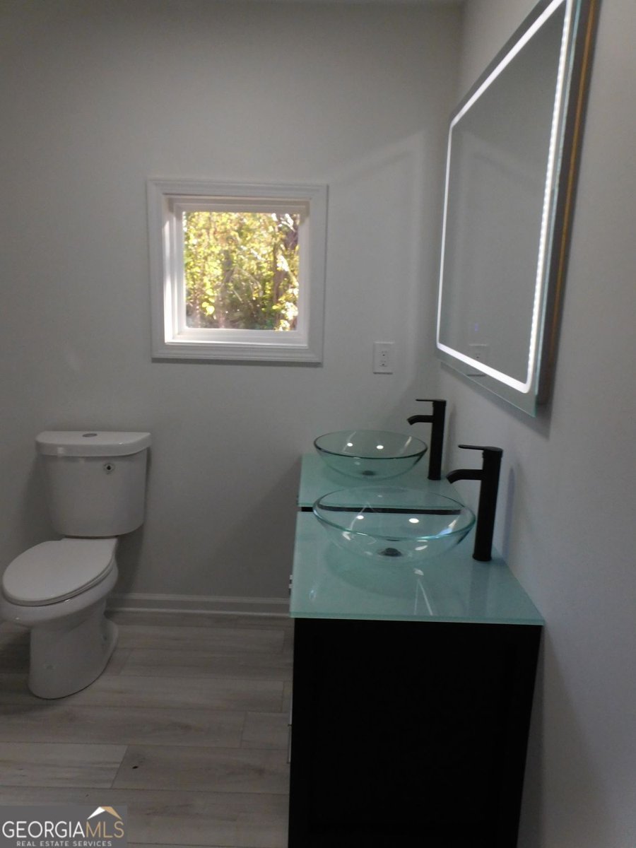 597 Paper Mill Road Lawrenceville - 20