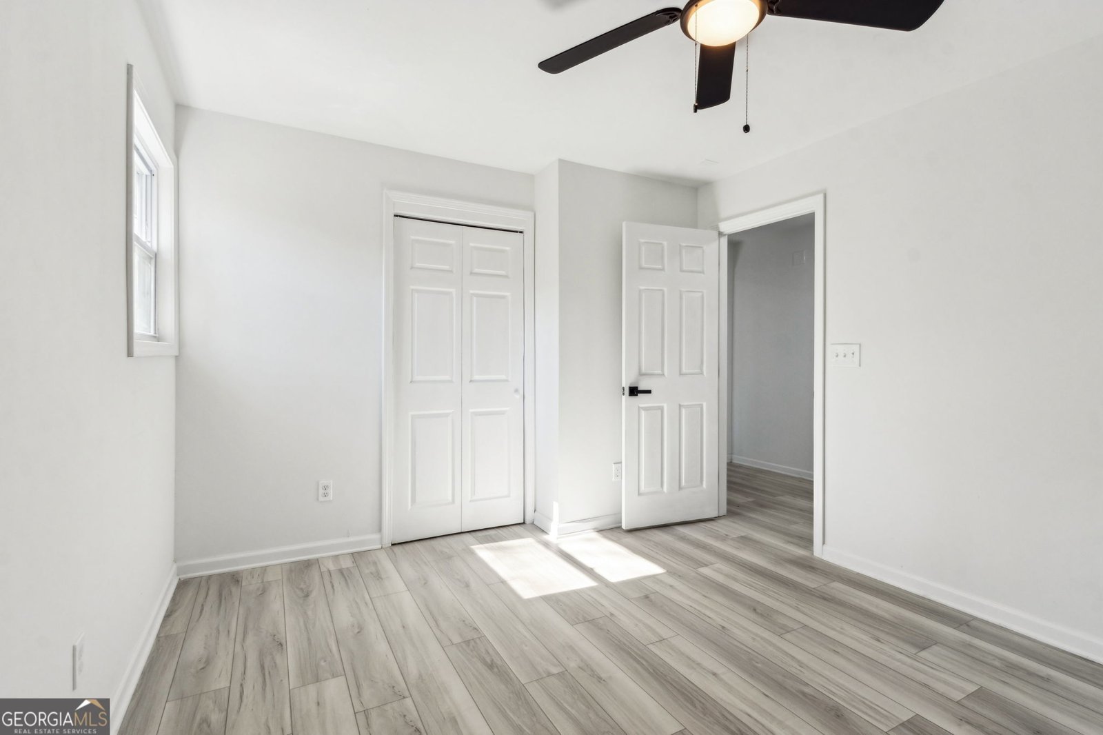 597 Paper Mill Road Lawrenceville - 34