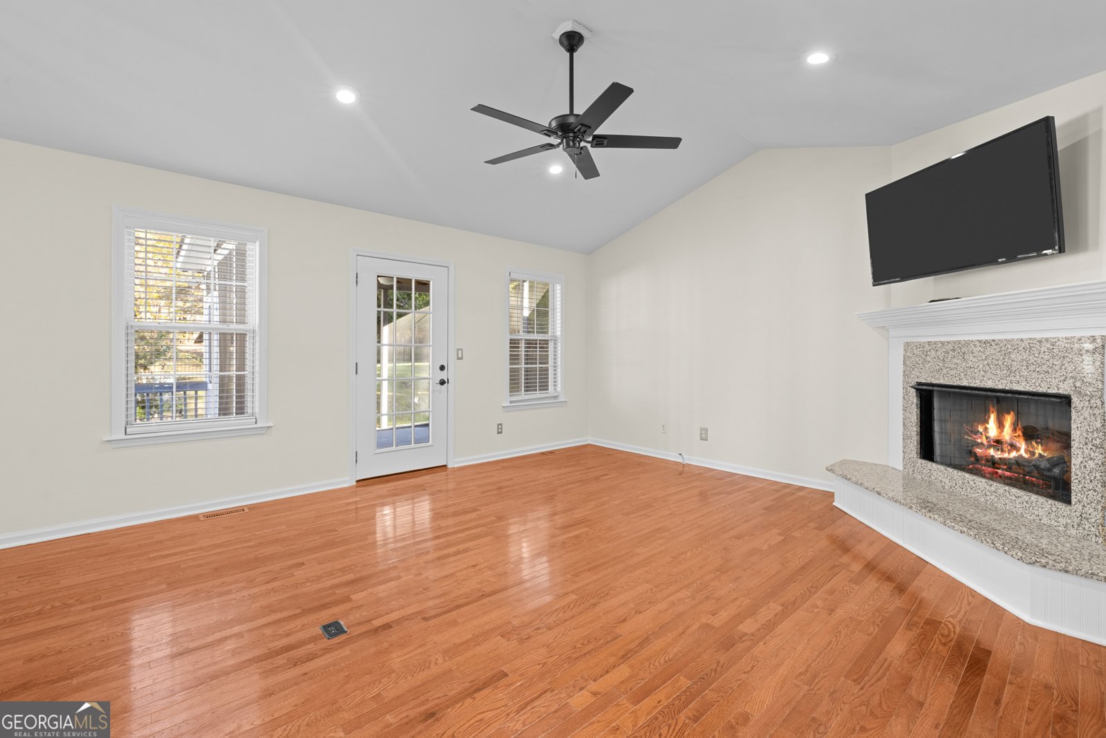 214 Palmer Westminster - 11