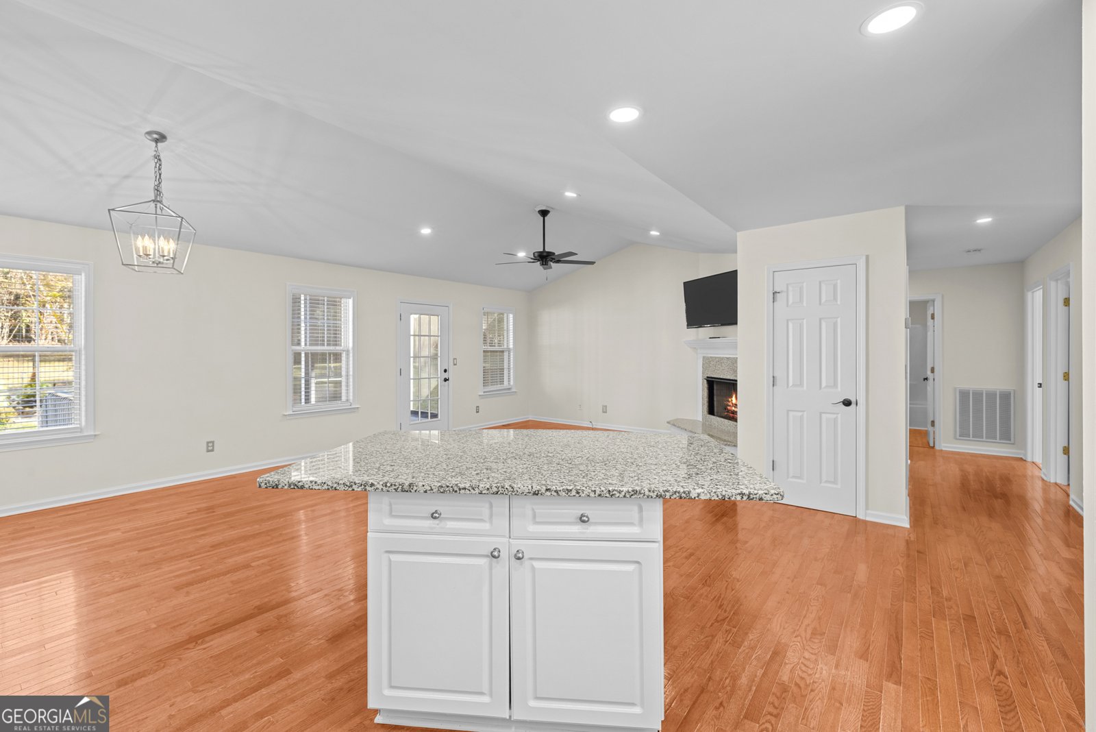 214 Palmer Westminster - 8