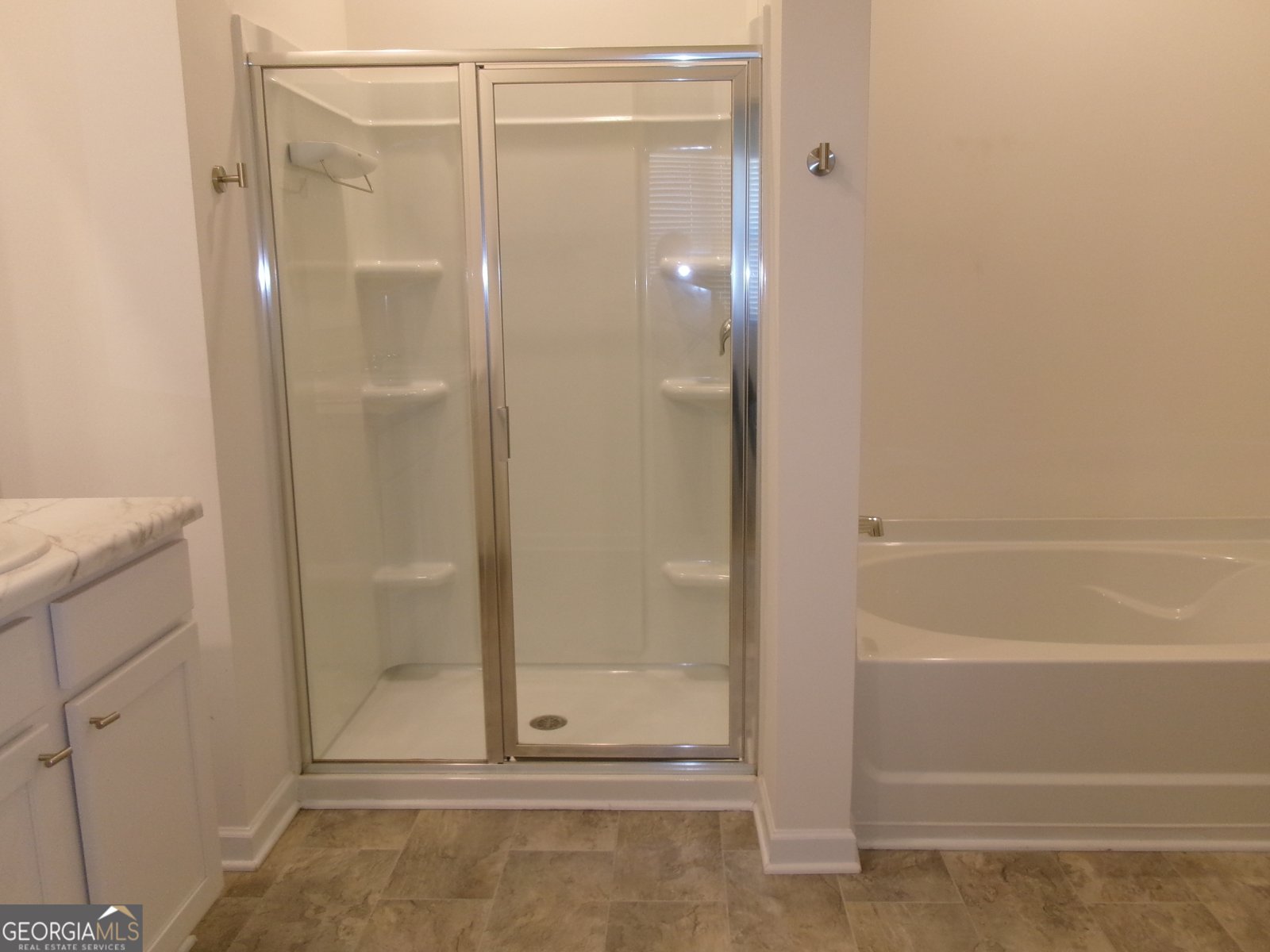 120 Montgomery Drive Stockbridge - 17