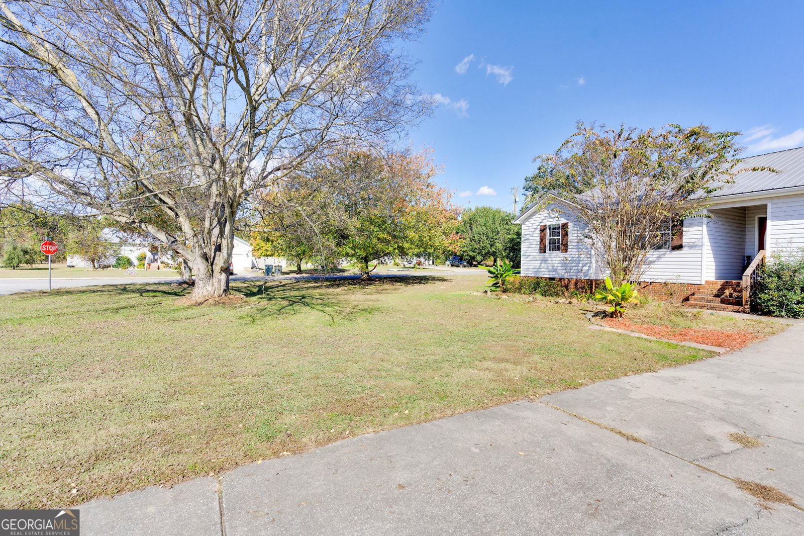 15 Brutis Drive Rock Spring - 31