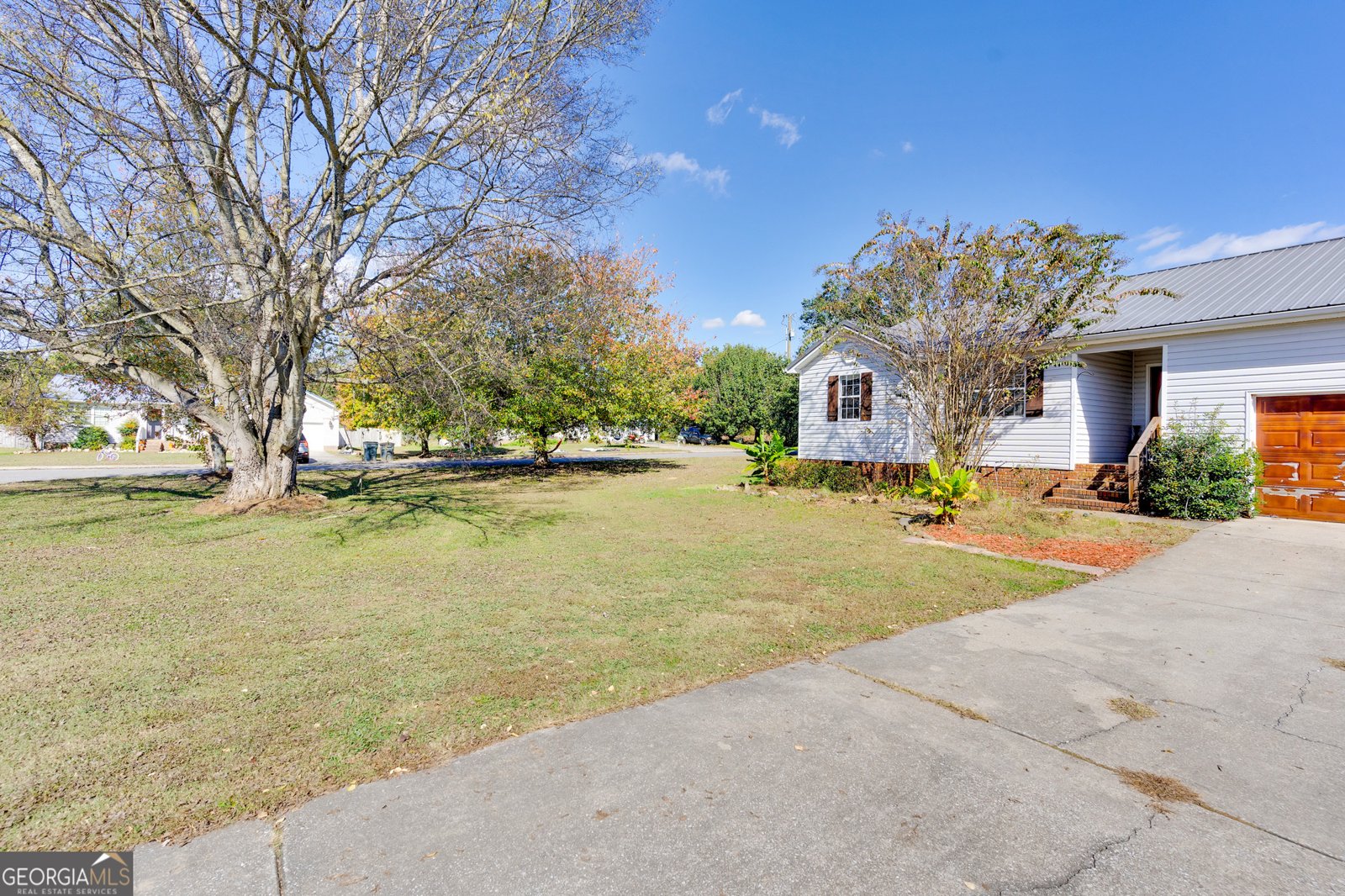 15 Brutis Drive Rock Spring - 33