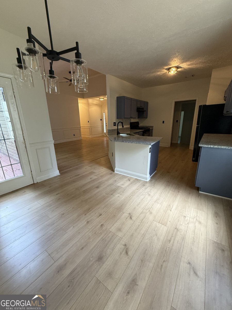 5760 Old Carriage Drive Atlanta - 5