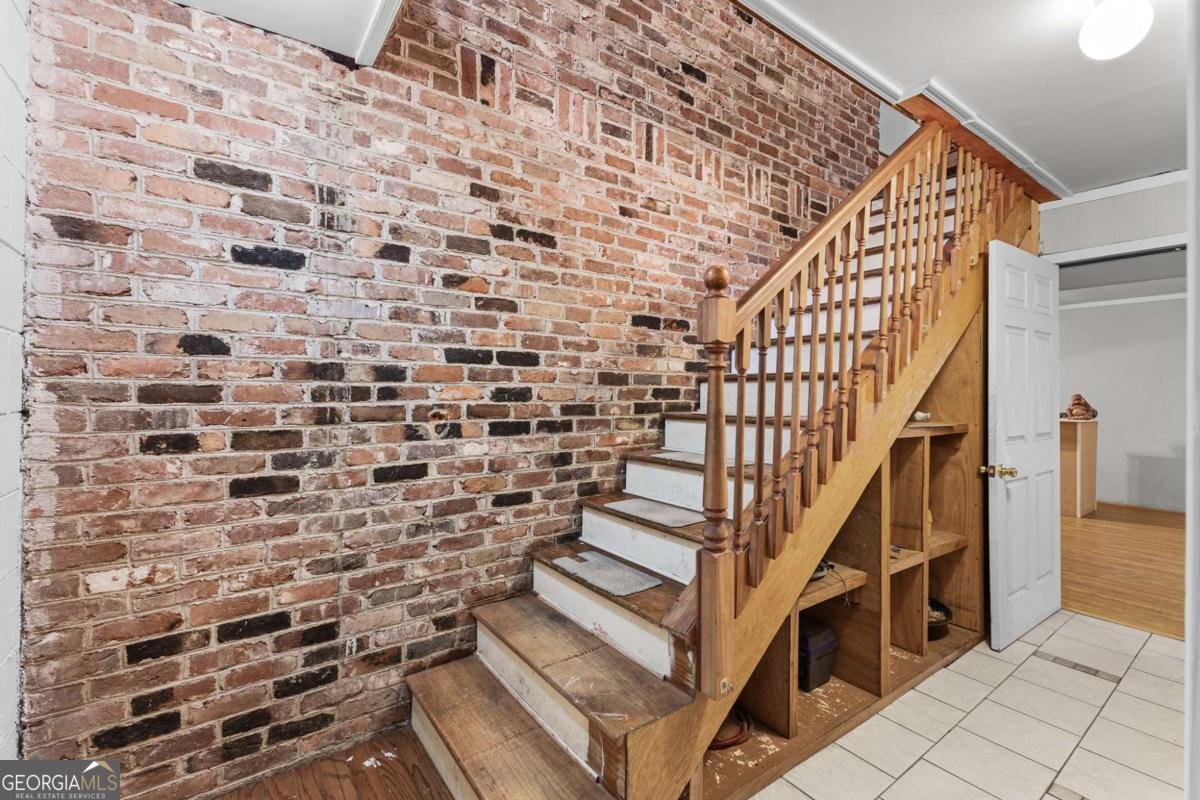 1454 Longview Drive Gainesville - 24