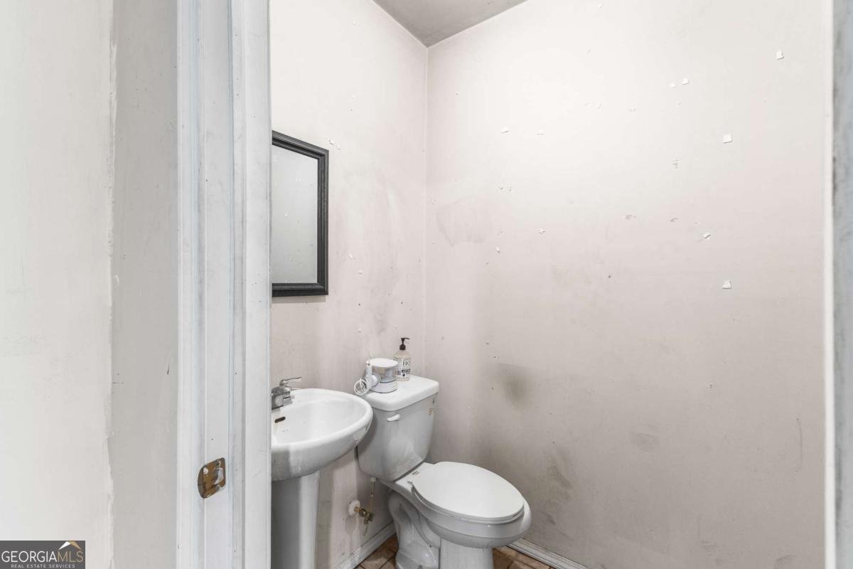 1454 Longview Drive Gainesville - 35