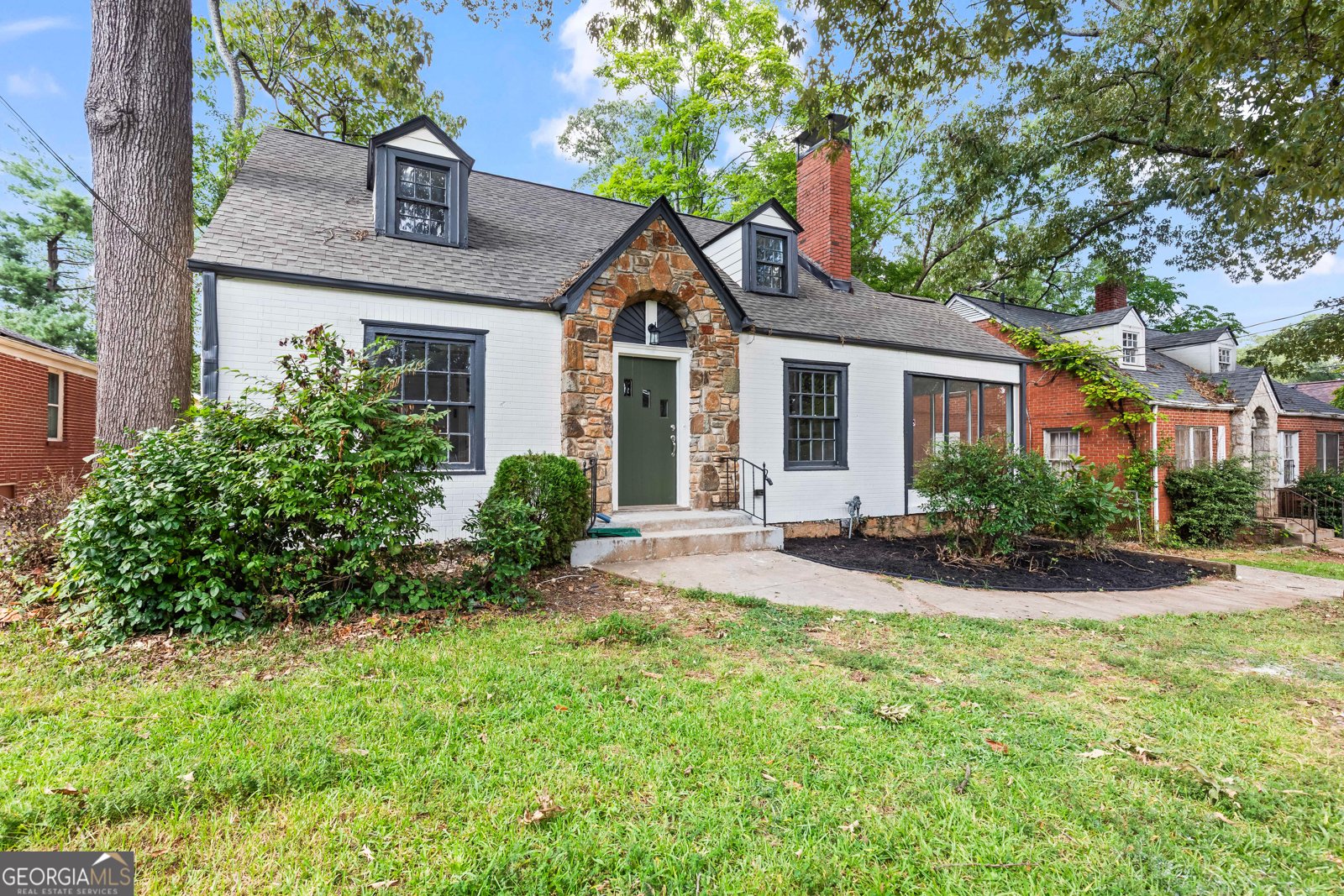 939 Hope Drive Atlanta - 2