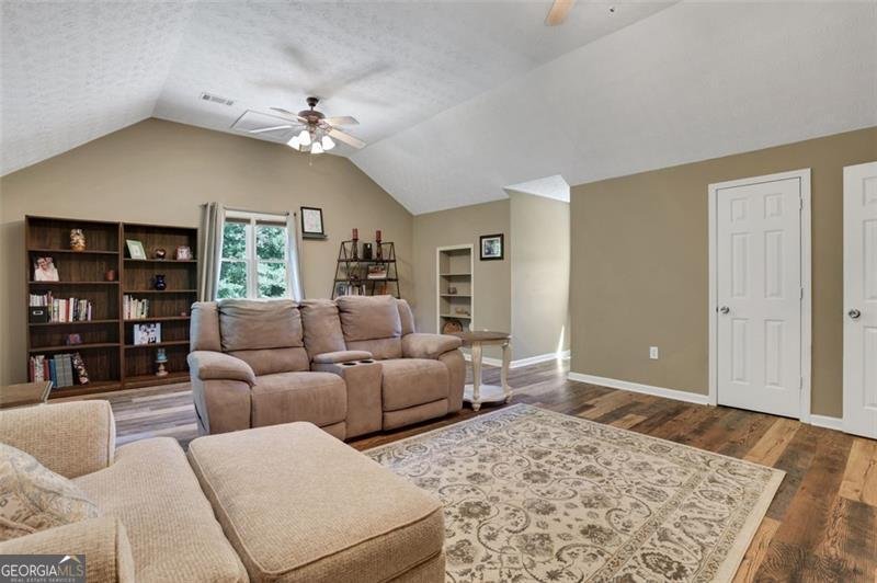 940 PLANTERS Place Loganville - 25