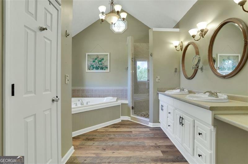 940 PLANTERS Place Loganville - 32