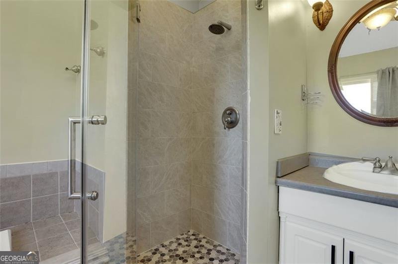 940 PLANTERS Place Loganville - 35