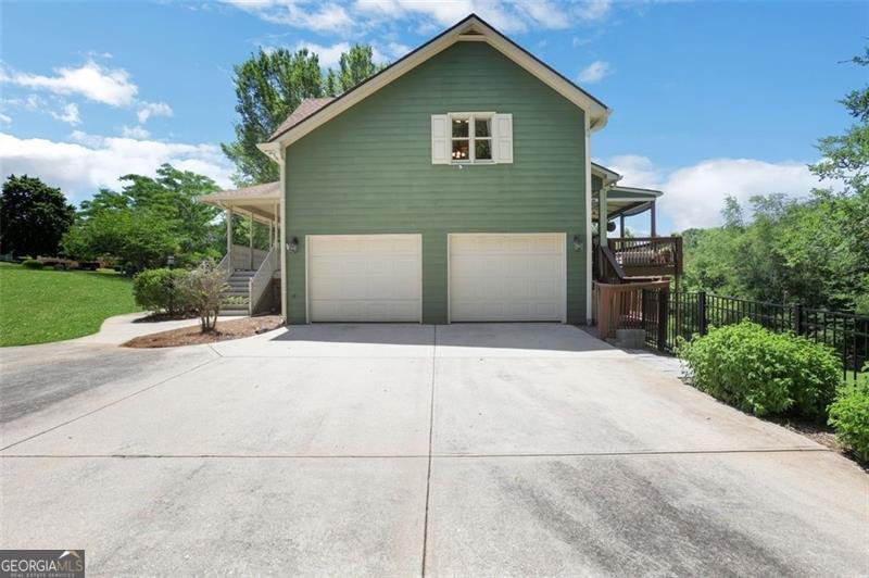 940 PLANTERS Place Loganville - 57