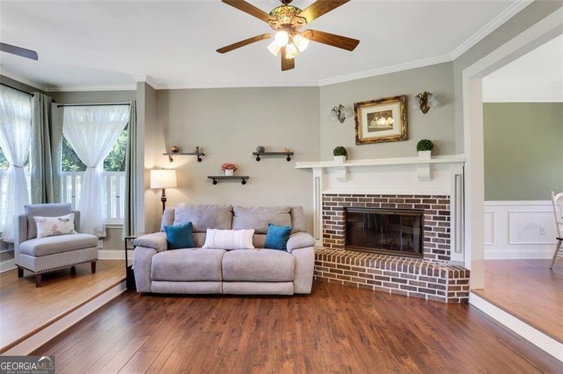 940 PLANTERS Place Loganville - 9