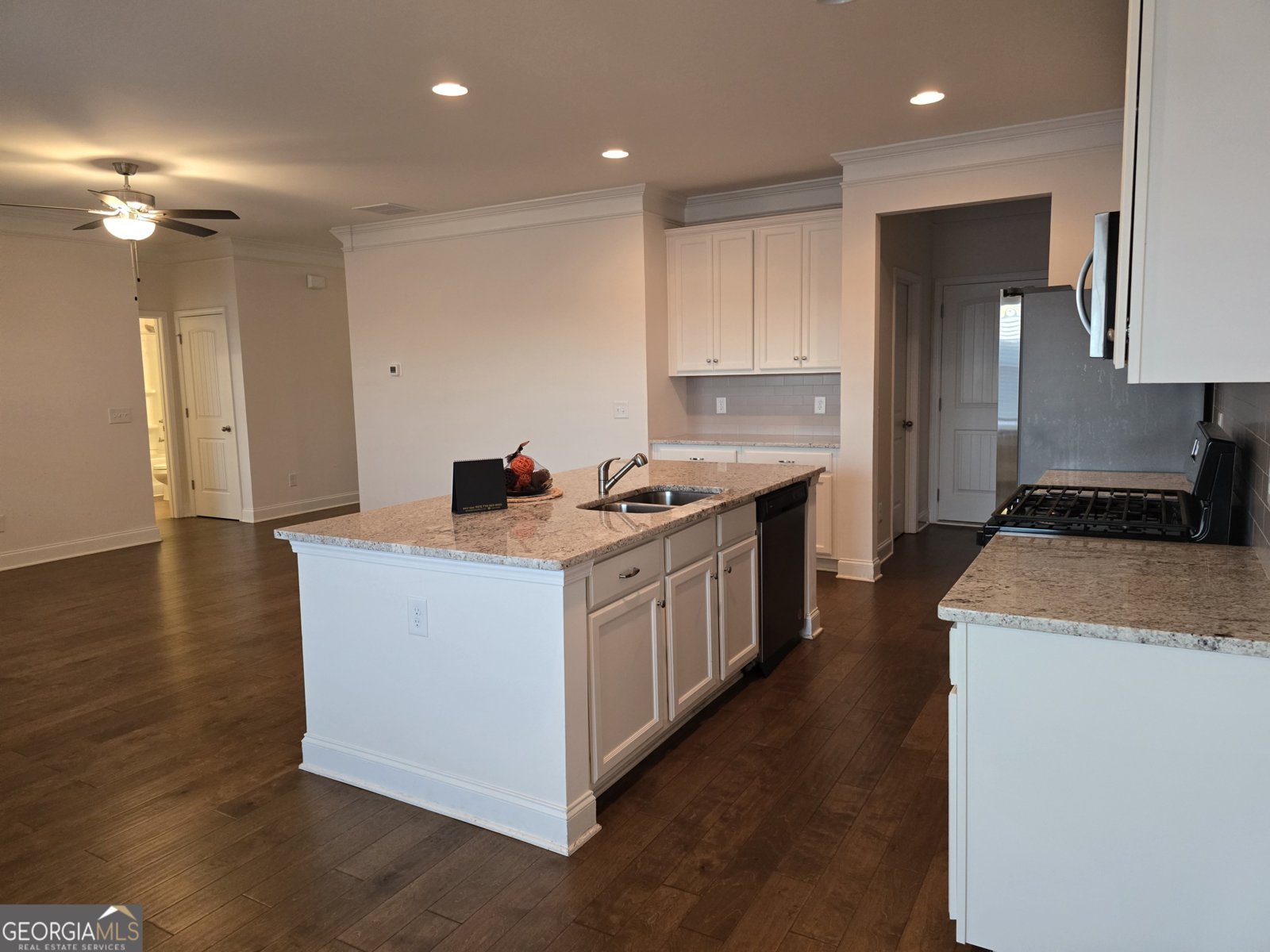 5171 WOODLINE Auburn - 1