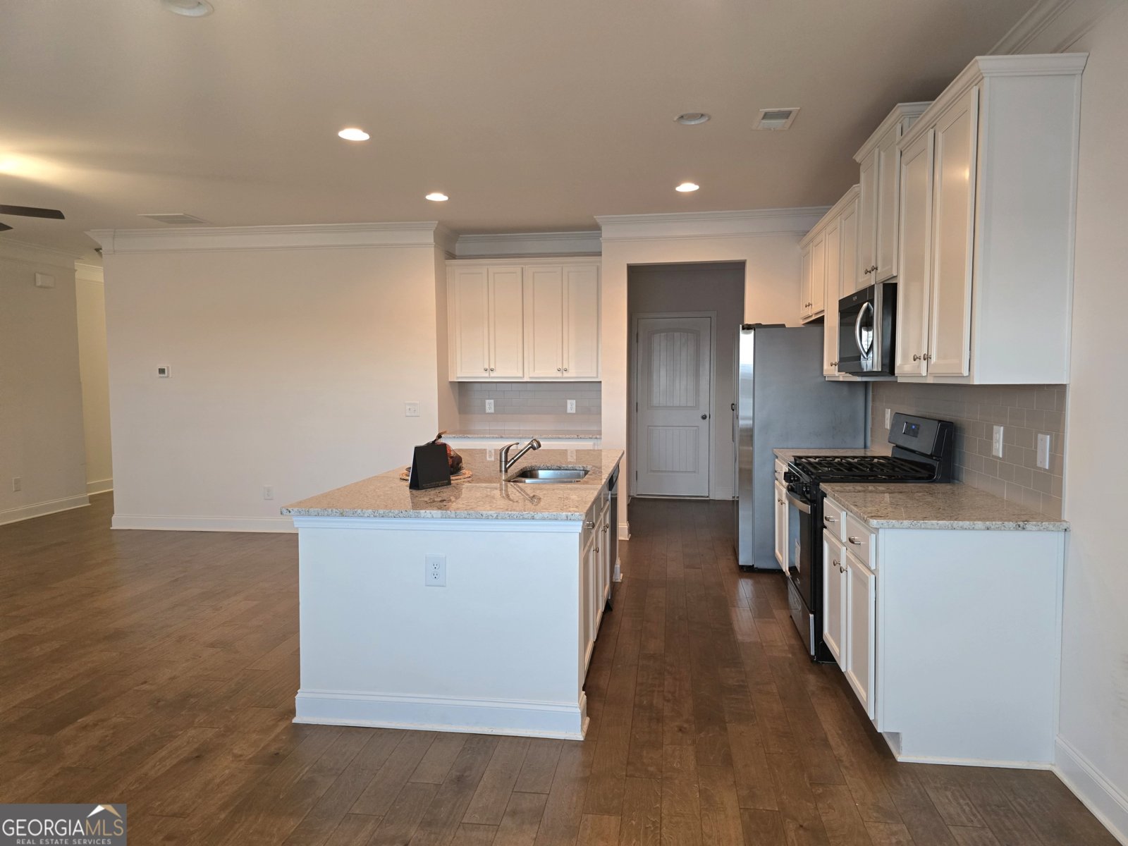 5171 WOODLINE Auburn - 2