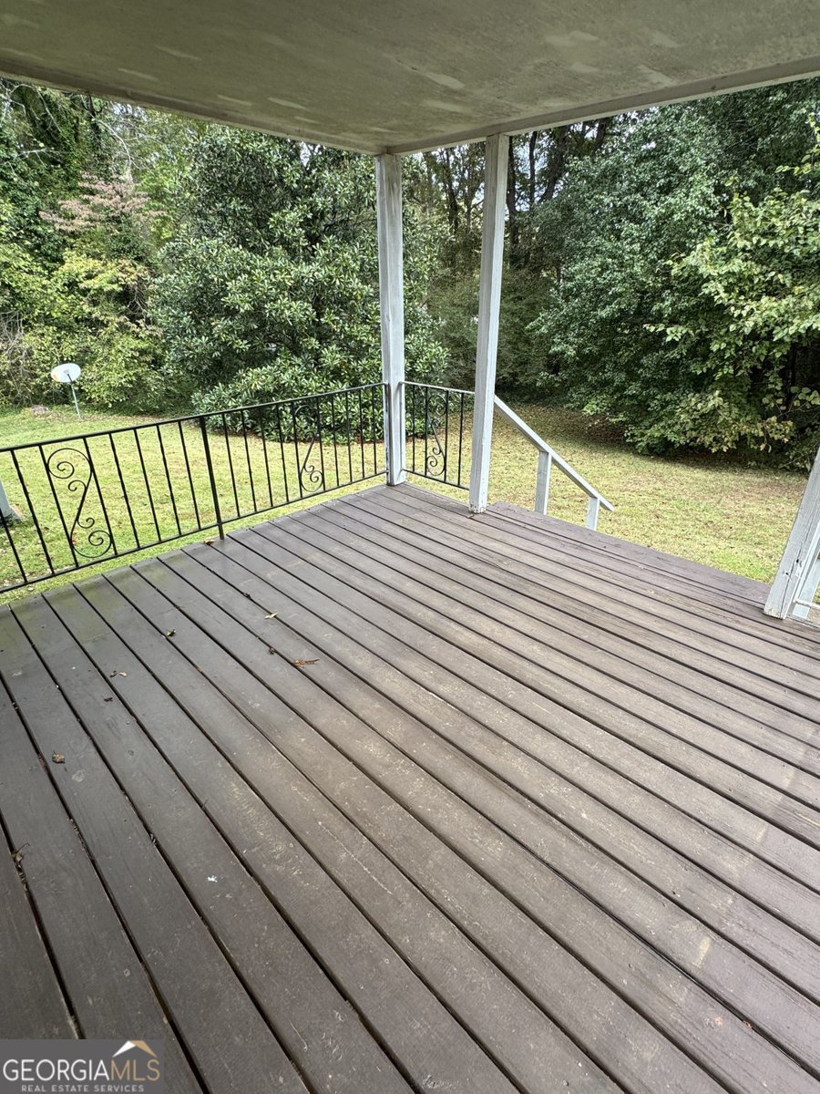 3827 Sherwood Drive Douglasville - 22