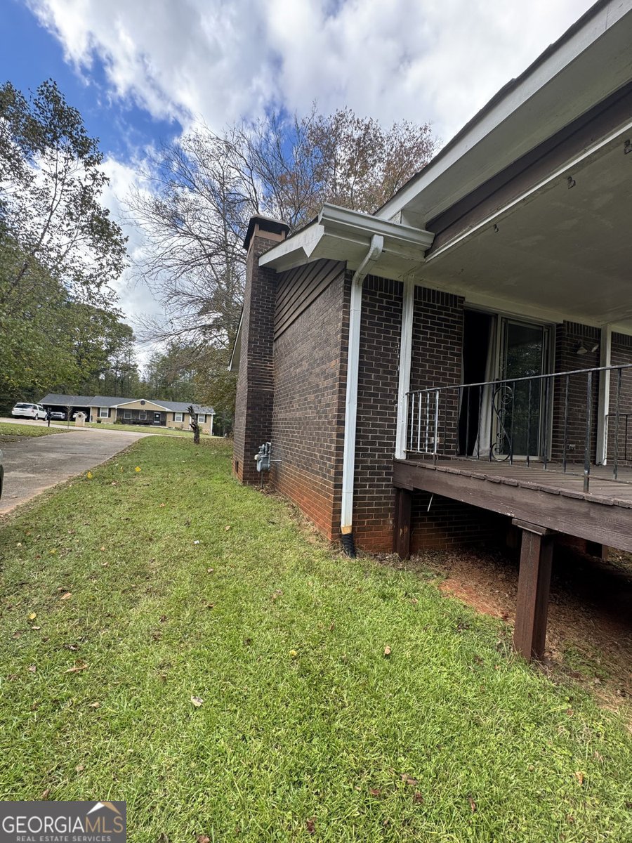 3827 Sherwood Drive Douglasville - 27