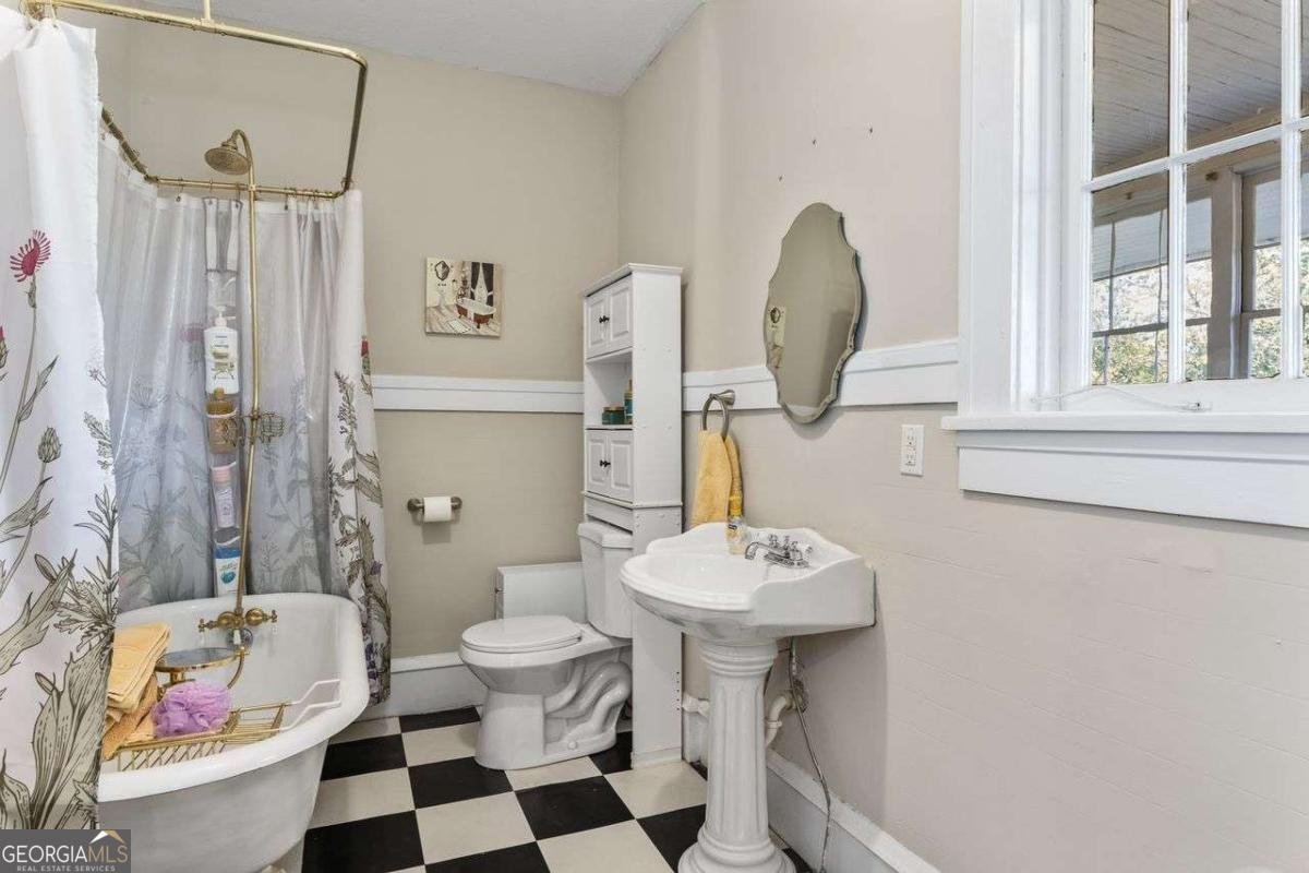 116 Broad Street Winder - 2