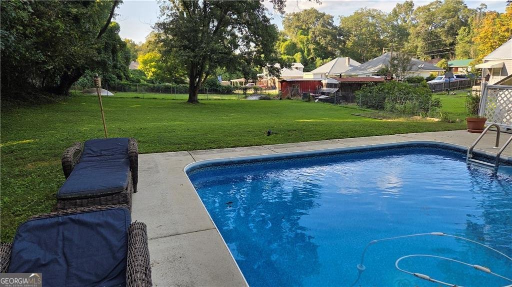 116 Broad Street Winder - 24