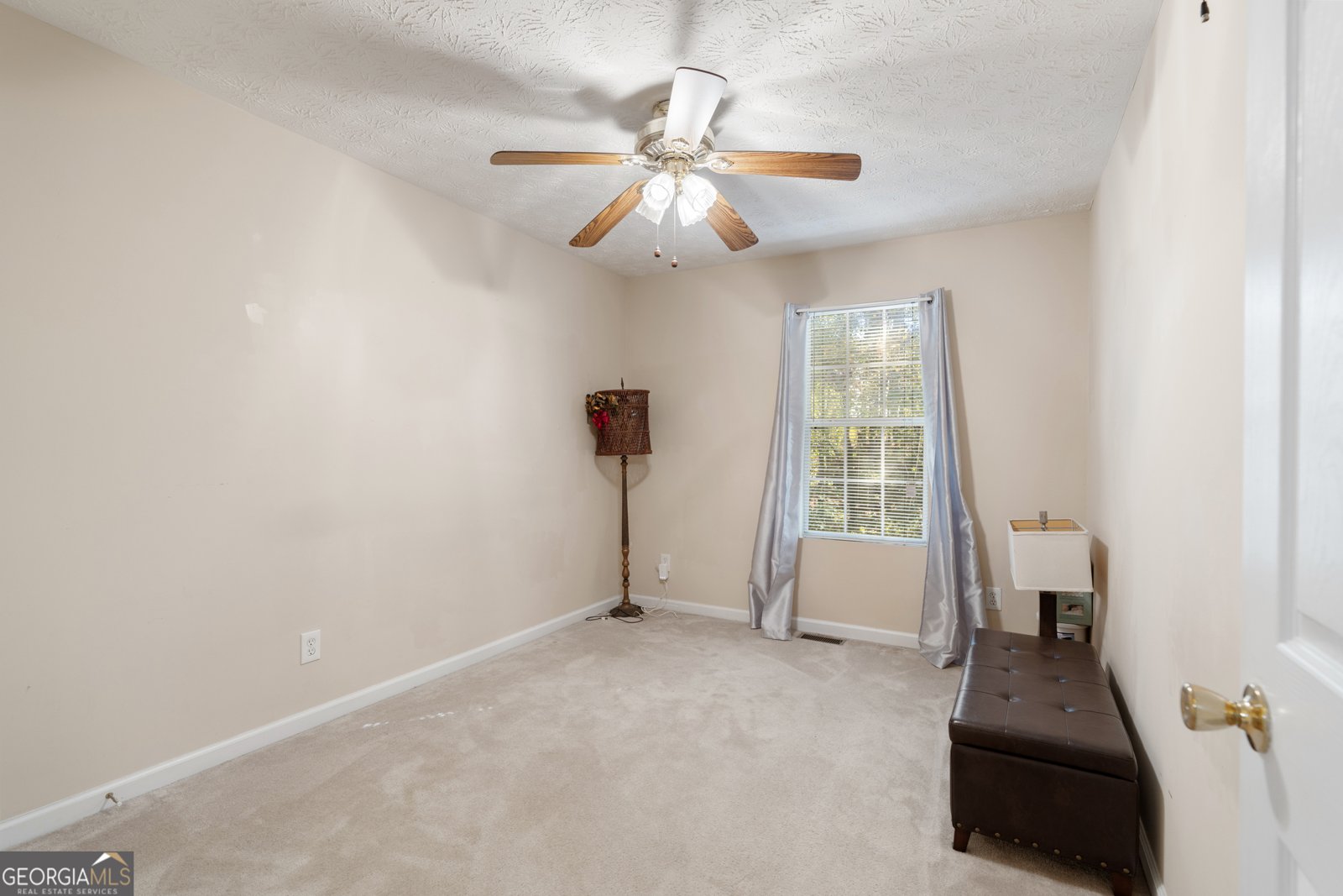 1346 Revelstoke Cove Riverdale - 10