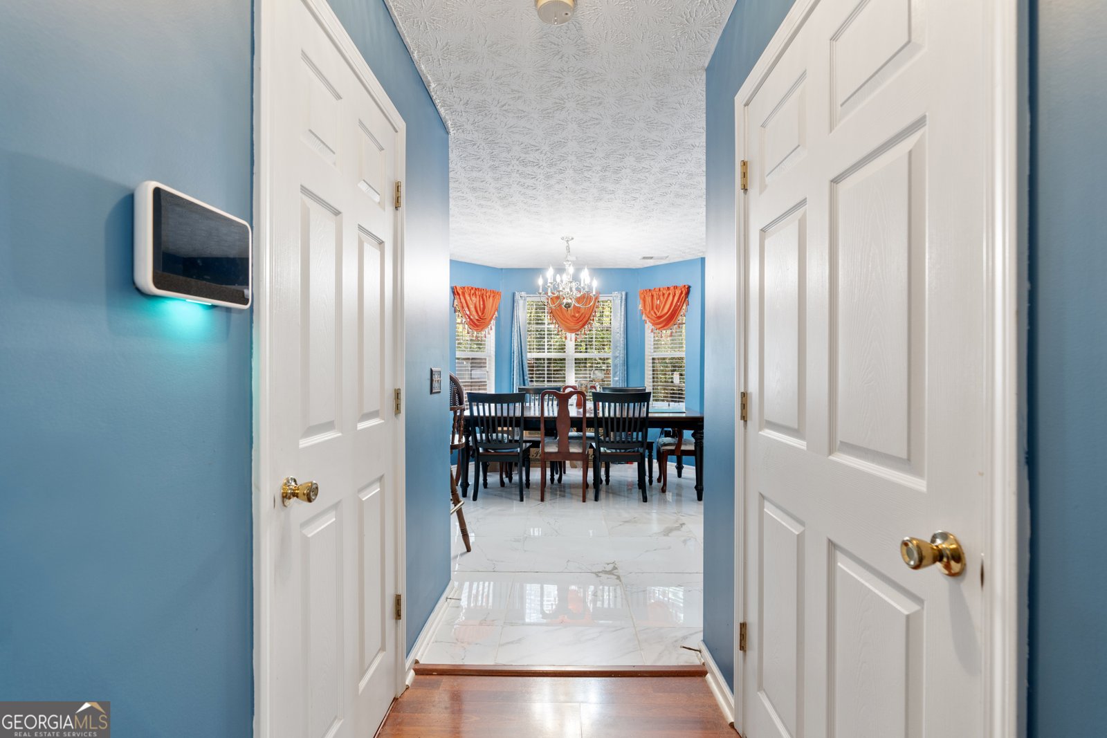 1346 Revelstoke Cove Riverdale - 4