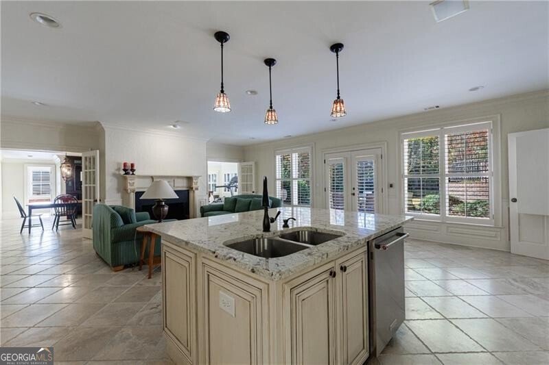 9390 Colonnade Trail Alpharetta - 1