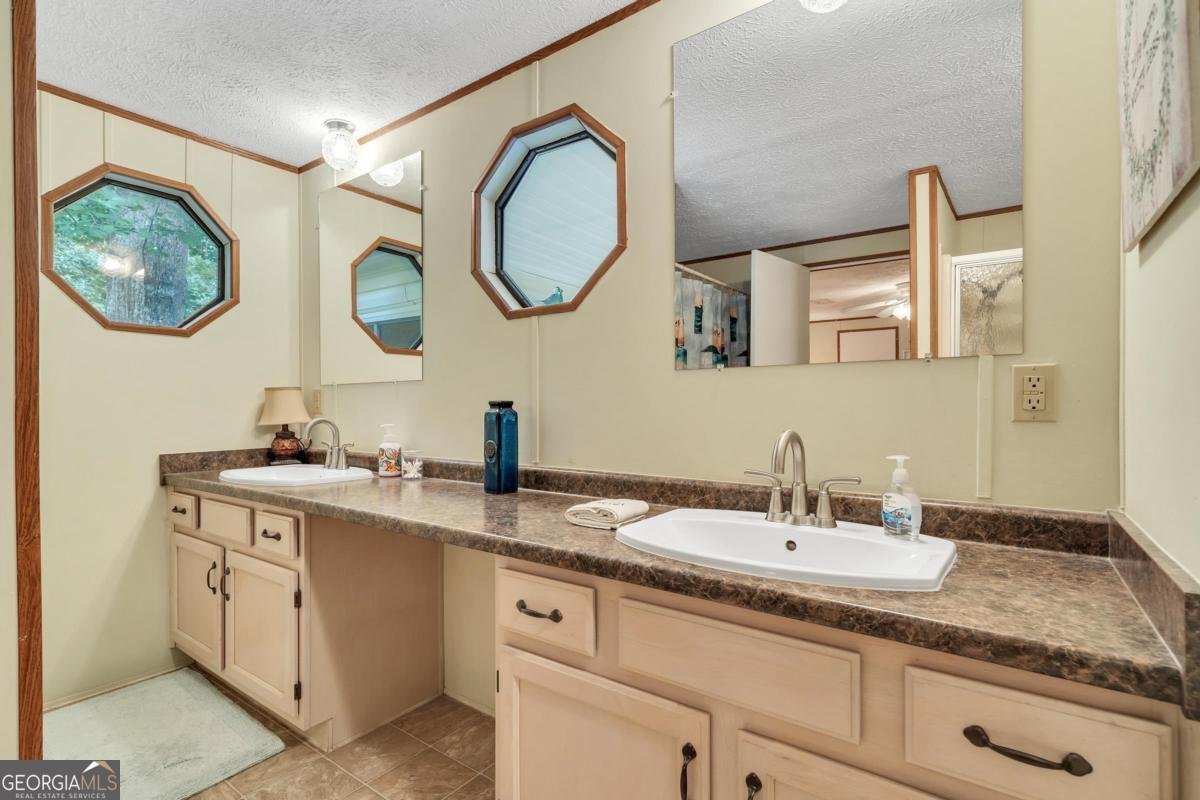 180 De Jarnette Road Eatonton - 22