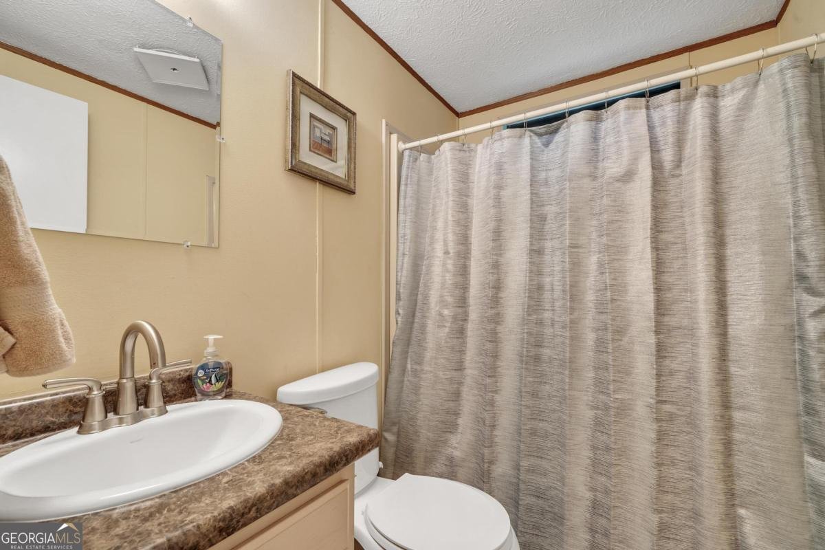 180 De Jarnette Road Eatonton - 28