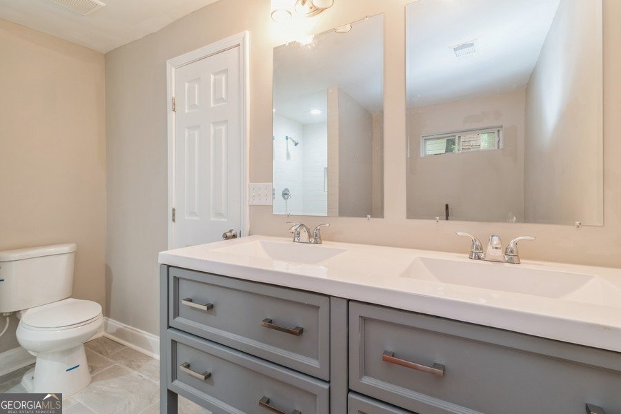 1094 Regent Street Atlanta - 10