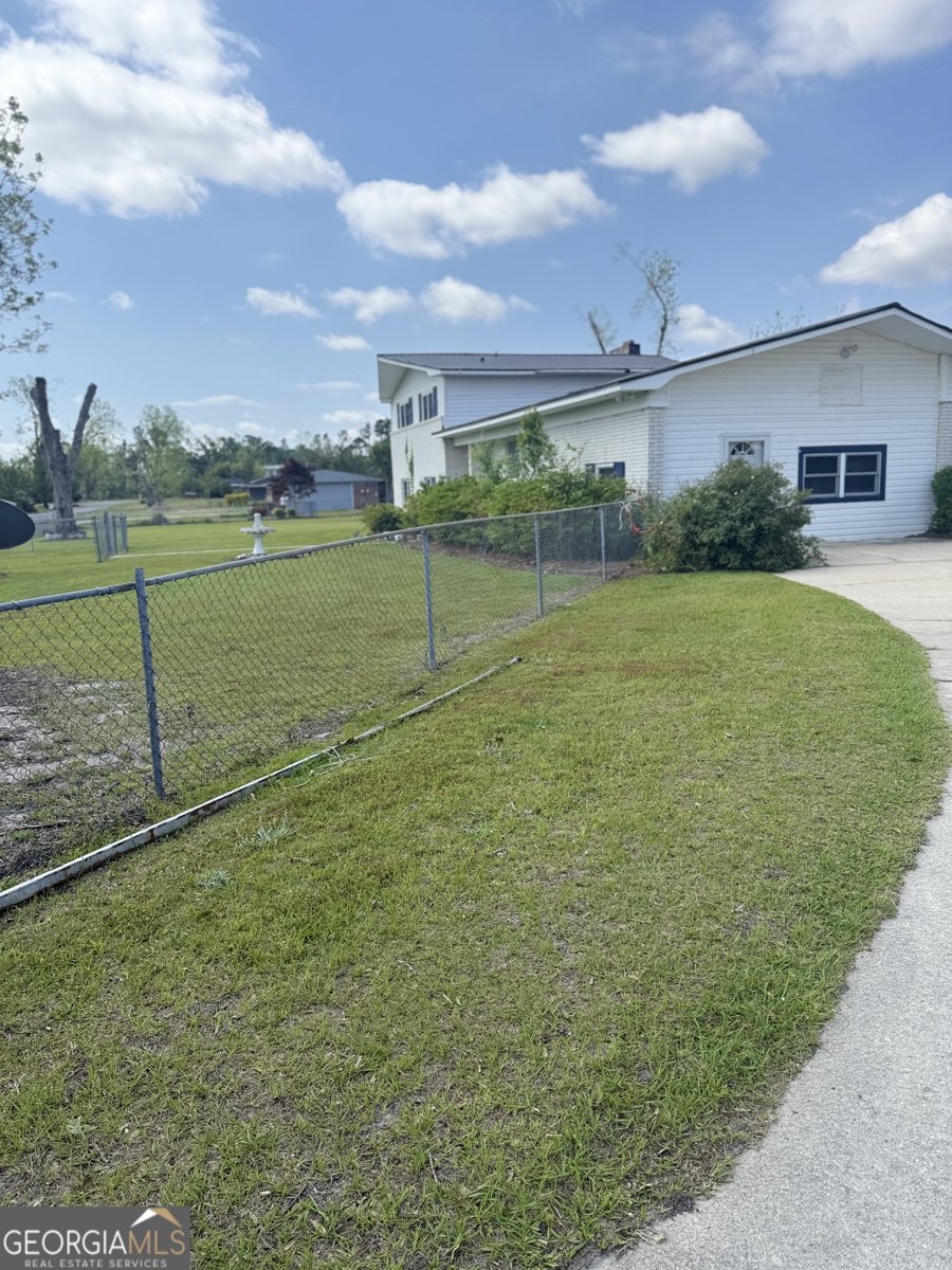 27 Park Lane Hazlehurst - 14