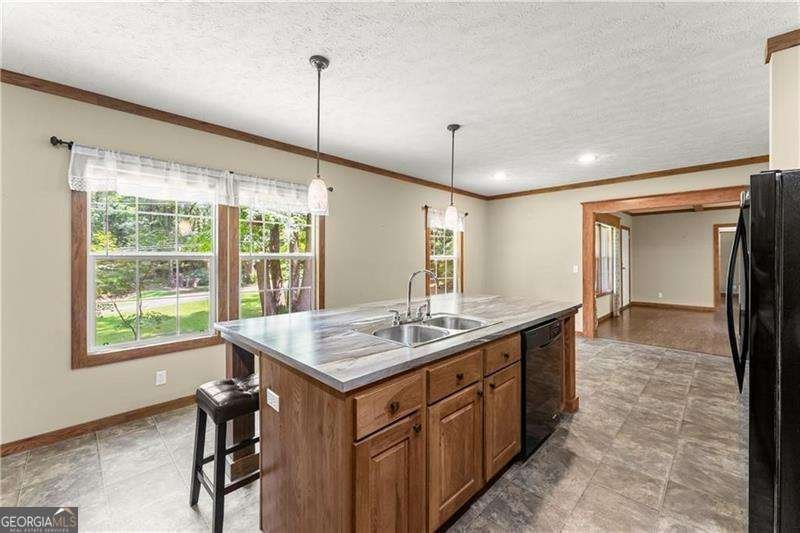 512 S Holly Springs Rd Woodstock - 3