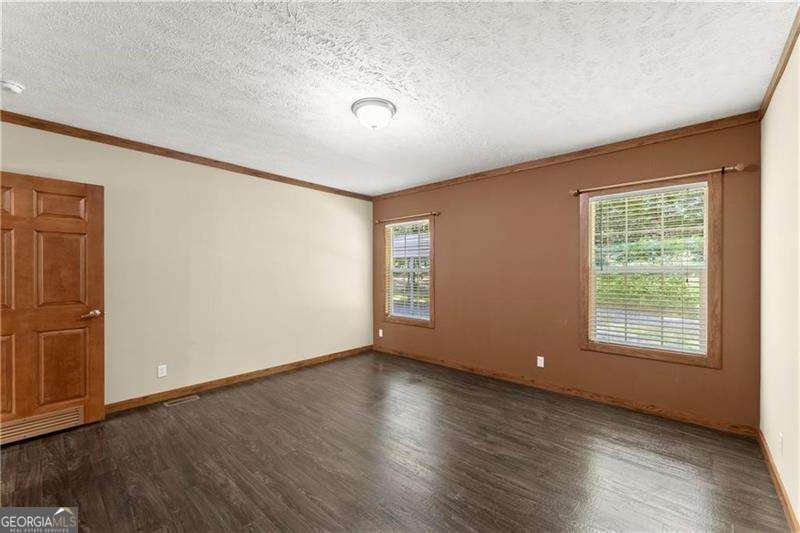 512 S Holly Springs Rd Woodstock - 8