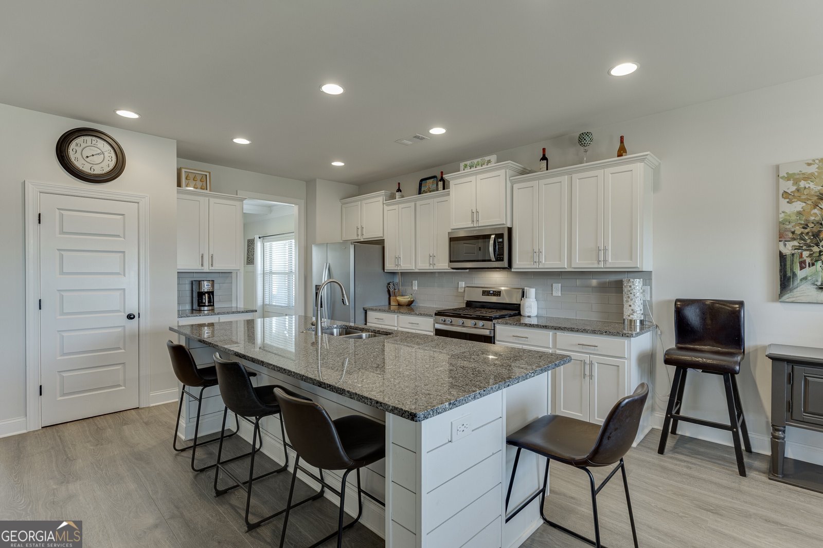 558 Calgary Downs Drive Winder - 11