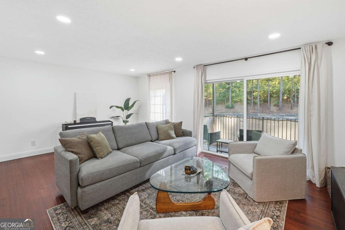 6851 Roswell Road Atlanta - 1