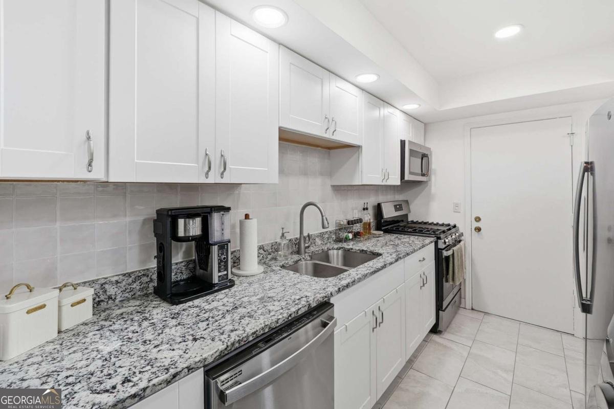 6851 Roswell Road Atlanta - 10