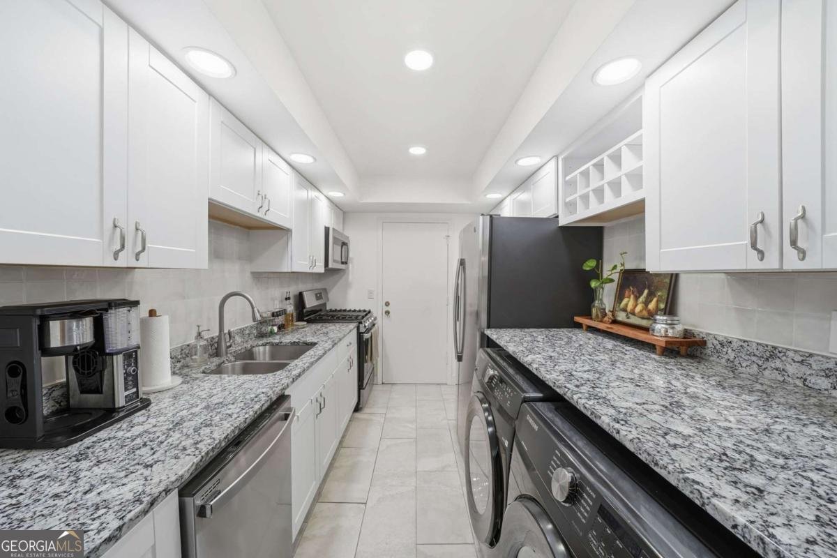 6851 Roswell Road Atlanta - 11