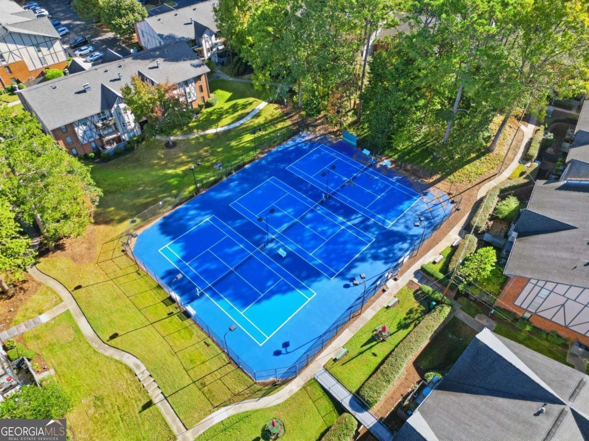 6851 Roswell Road Atlanta - 44