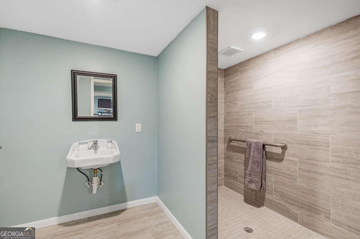 3792 Raccoon Run Marietta - 1