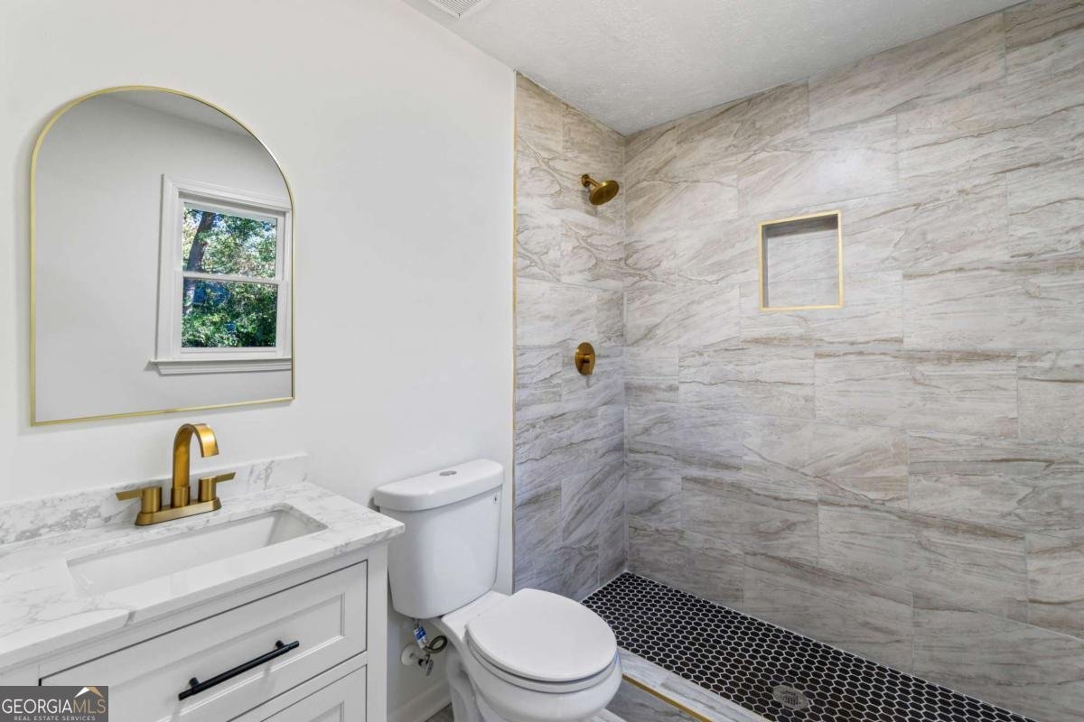 1791 CRESTRIDGE Circle Conyers - 23