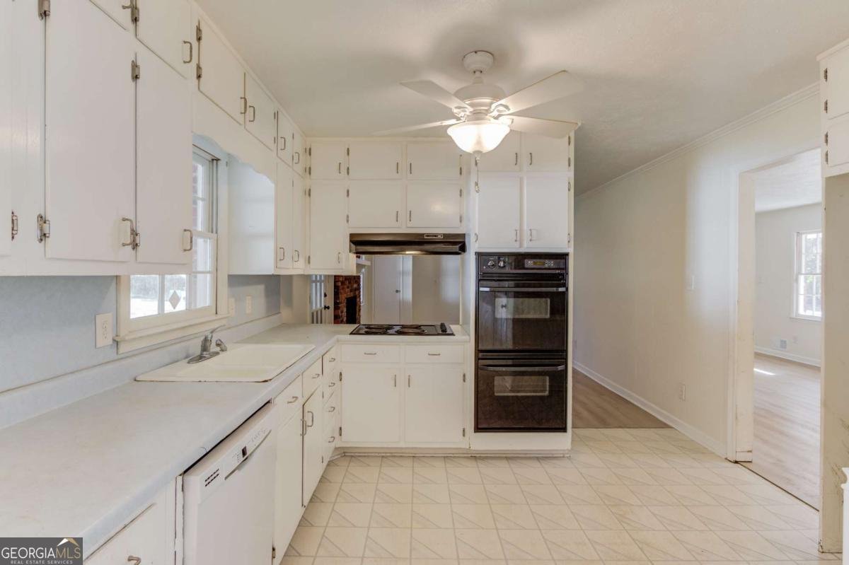 2614 Hickory Valley Drive Snellville - 13