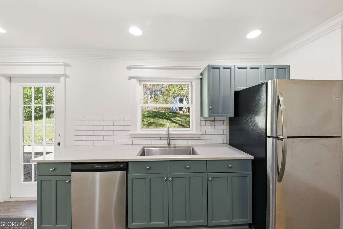 2051 Dundee Drive Smyrna - 11