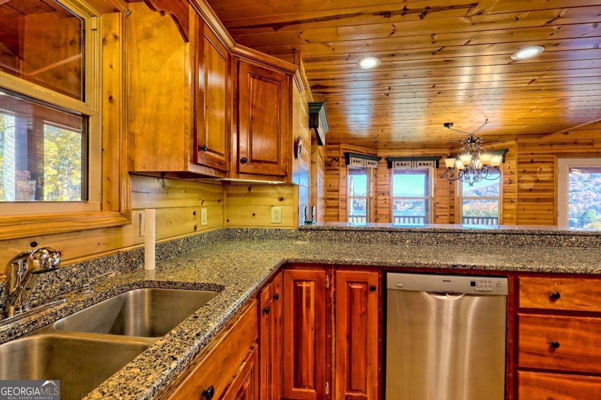 1929 Lakeview Summit Drive Young Harris - 17