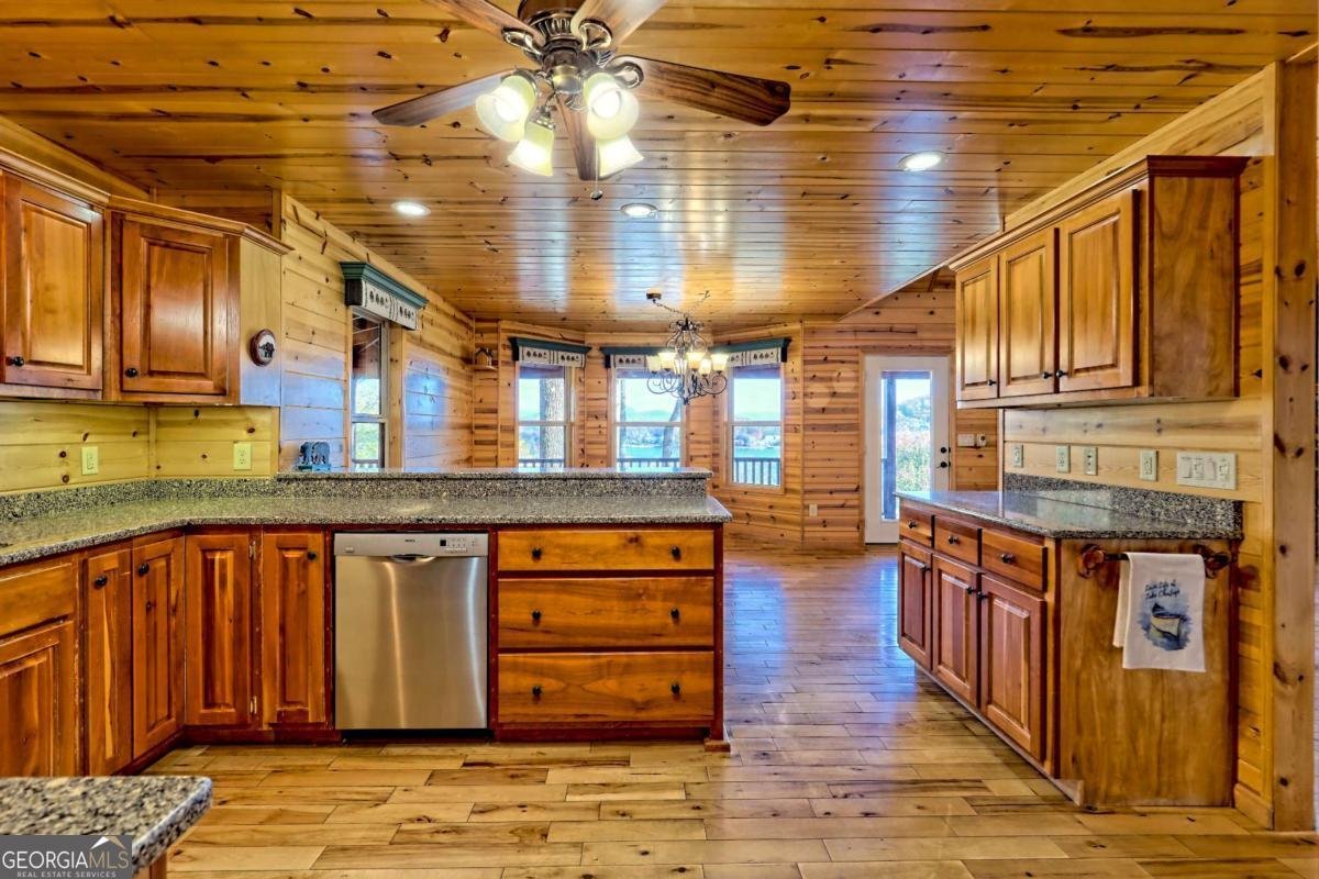 1929 Lakeview Summit Drive Young Harris - 21