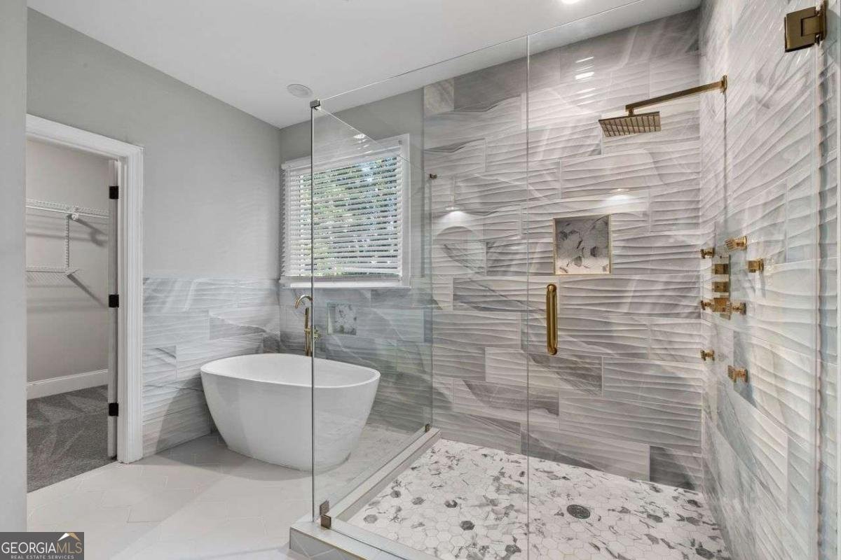 1070 LUCILE Avenue Atlanta - 30