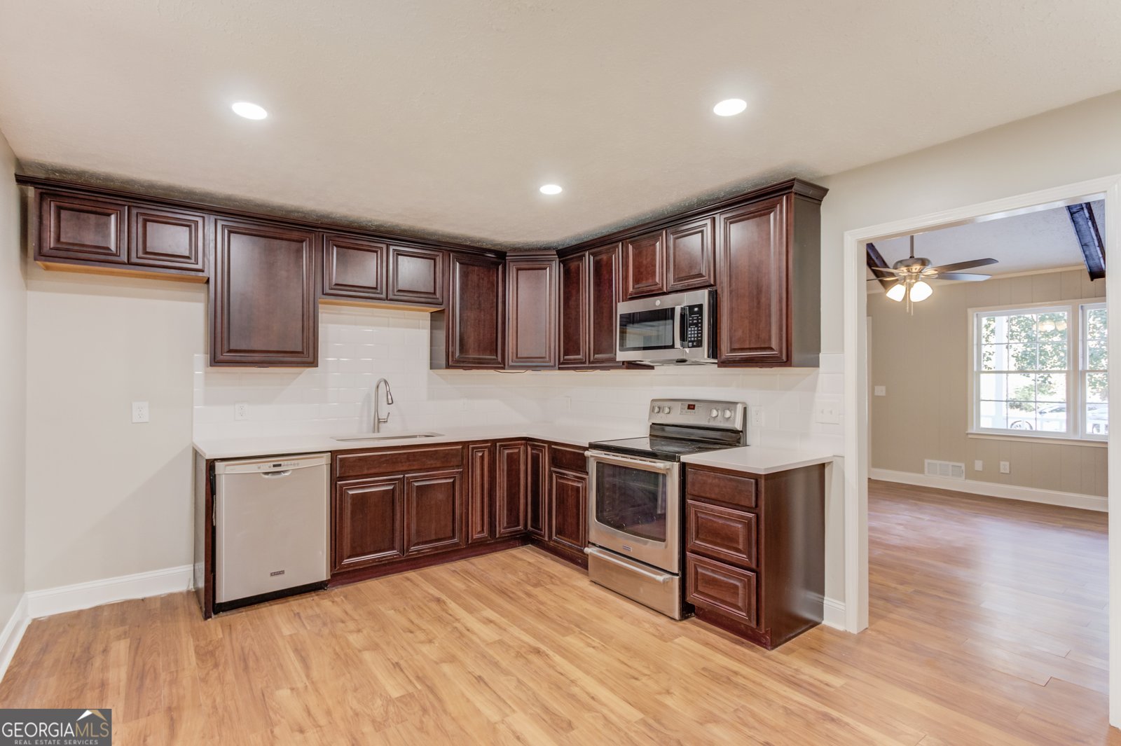 1983 ANCHOR Way Buford - 10